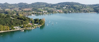 34enne muore annegato nel lago di Viverone